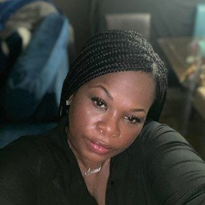 Meet your Posher, Lashone